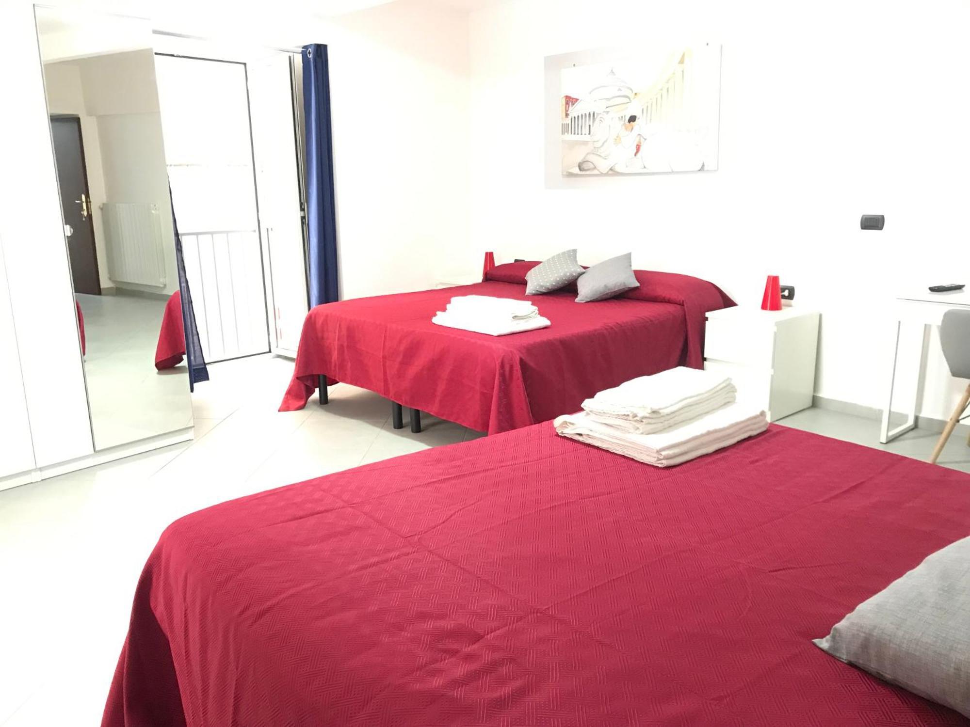 Dilemma Bed & Breakfast เนเปิลส์ ภายนอก รูปภาพ