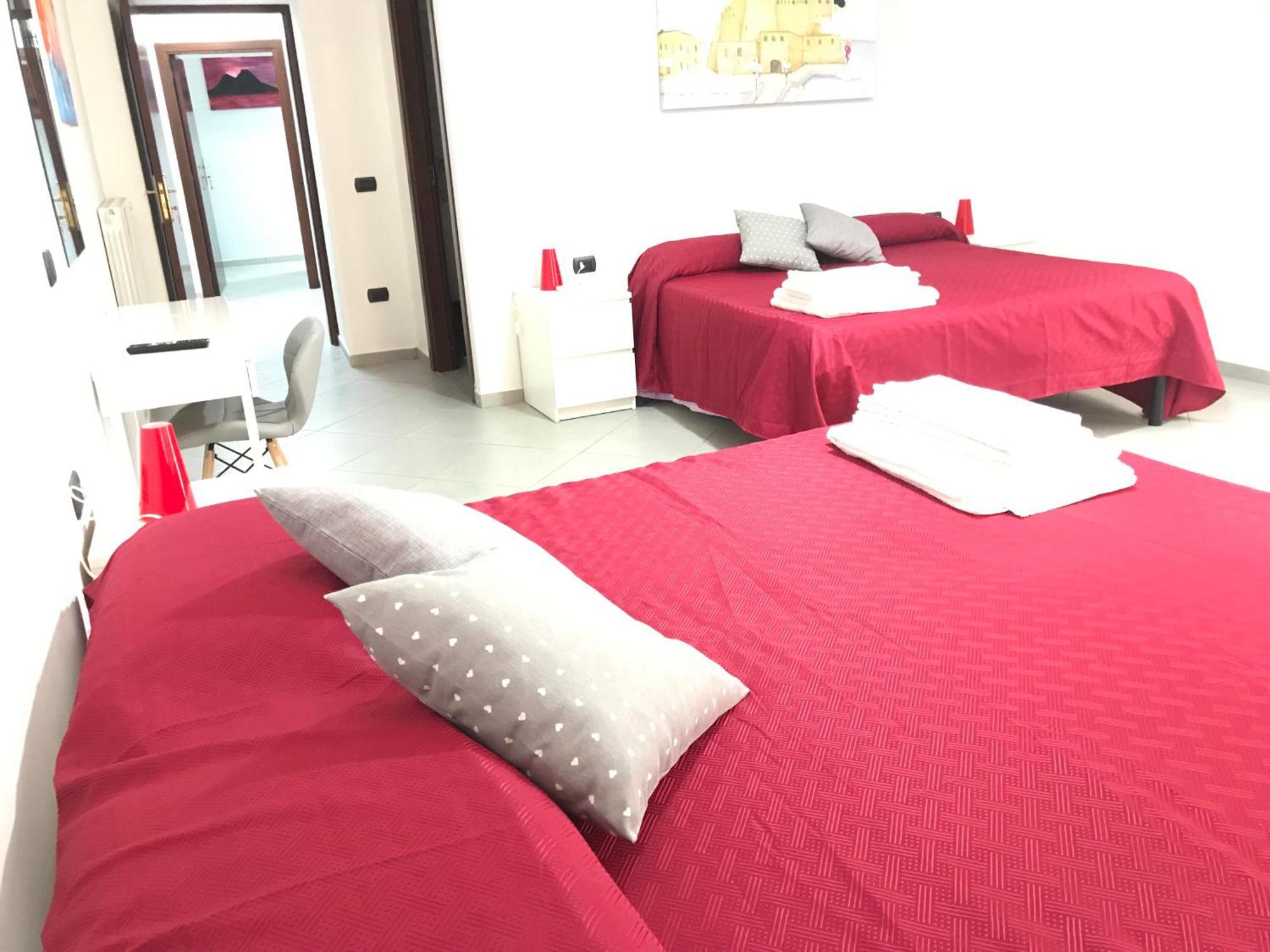 Dilemma Bed & Breakfast เนเปิลส์ ภายนอก รูปภาพ